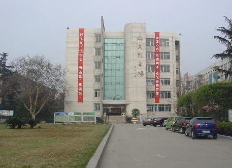 四川師范大學(xué)附屬中學(xué)師資力量怎么樣？