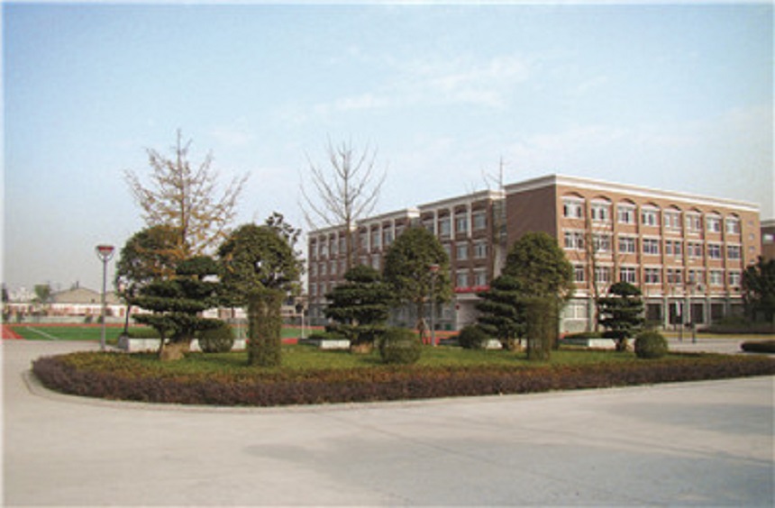 北大附中成都新津為明學(xué)校地址在哪里？