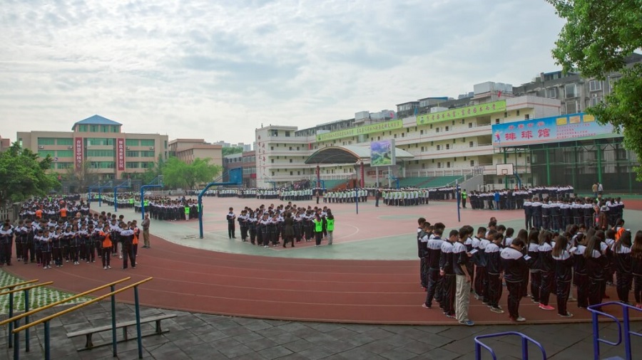 升庵中學(xué)校園環(huán)境怎么樣？