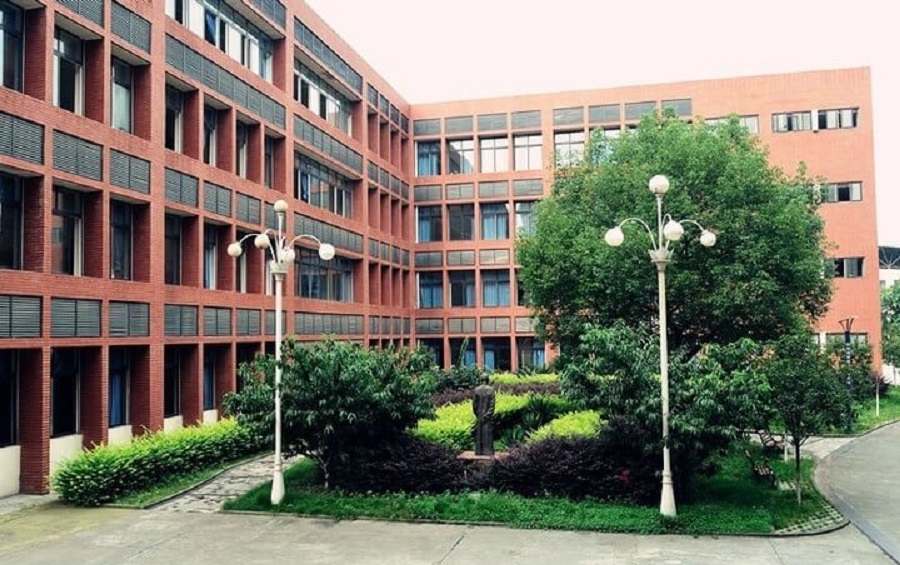 江油一中地址在哪兒？