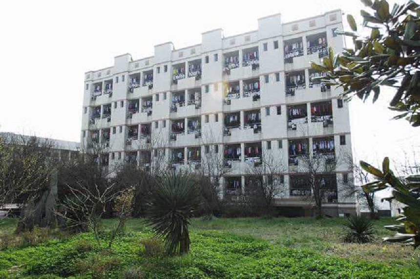 伍隍中學(xué)校園環(huán)境好嗎？