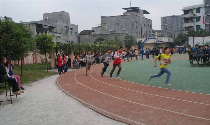 清水中學是公辦高中嗎？