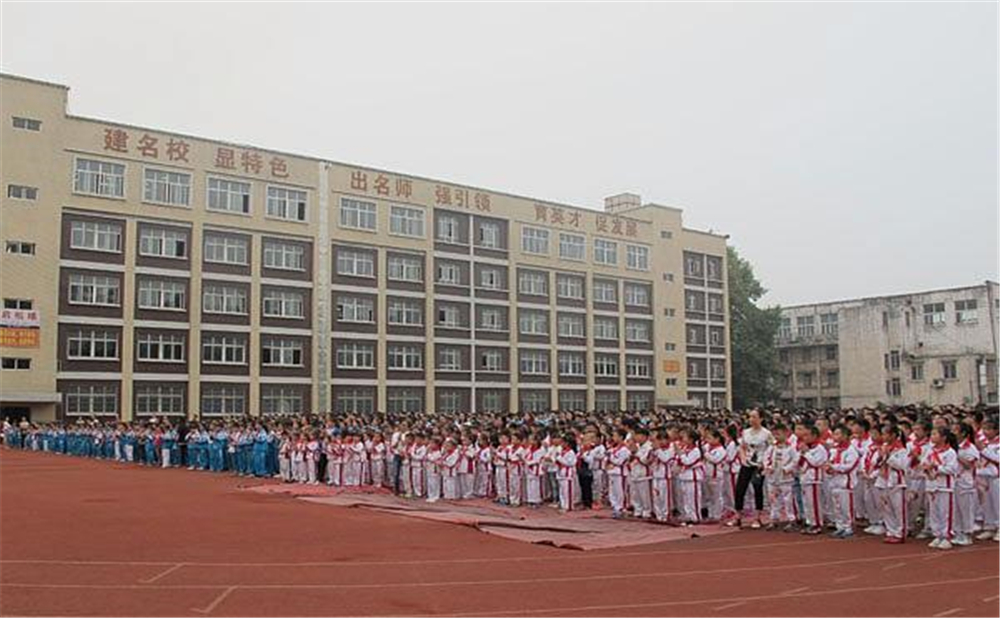 威遠競力學校詳細地址在什么地方？