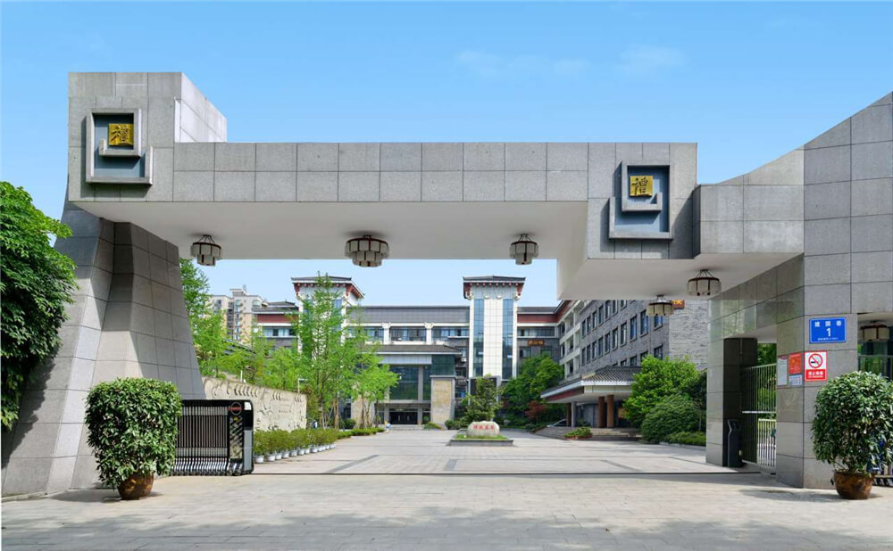 成都市西北中學的高考升學率是多少？