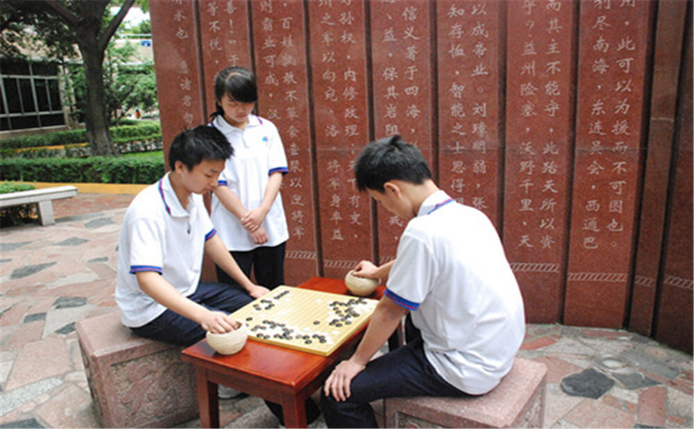 武侯高級(jí)中學(xué)的高考升學(xué)率是多少？