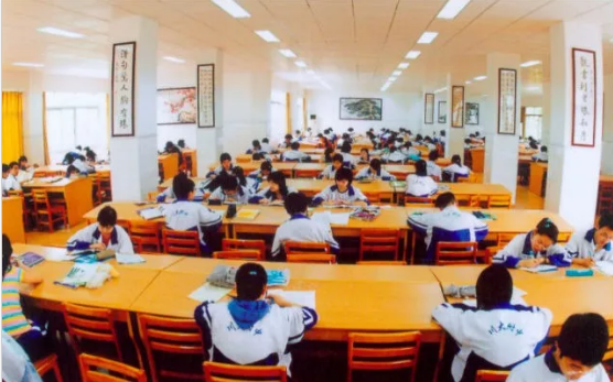 成都十二中（四川大學附屬中學）的升學率是多少？