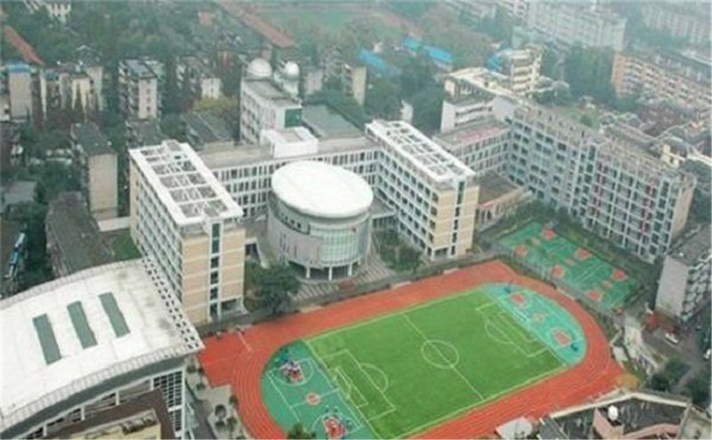 成都十二中（四川大學(xué)附屬中學(xué)）的本科升學(xué)率高不高？