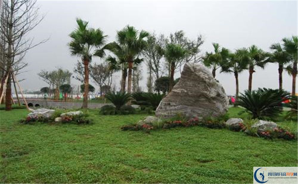 香城中學(xué)的實(shí)驗(yàn)班怎么樣？