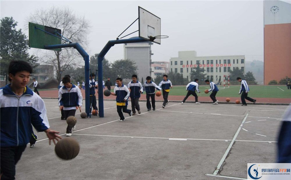 石橋中學的地址在哪里？