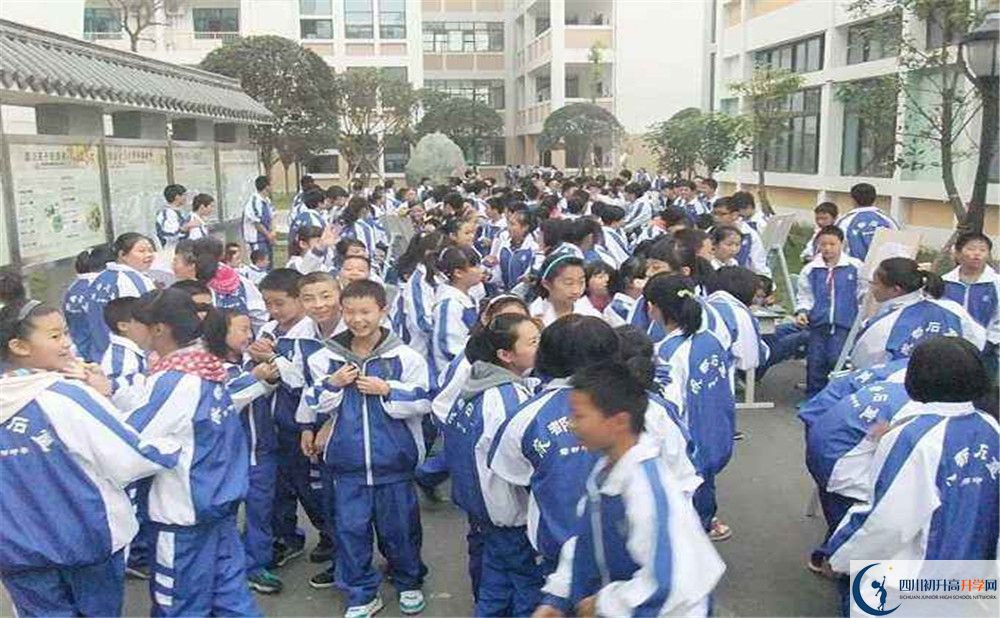成都石室蜀都中學(xué)地址怎么走？