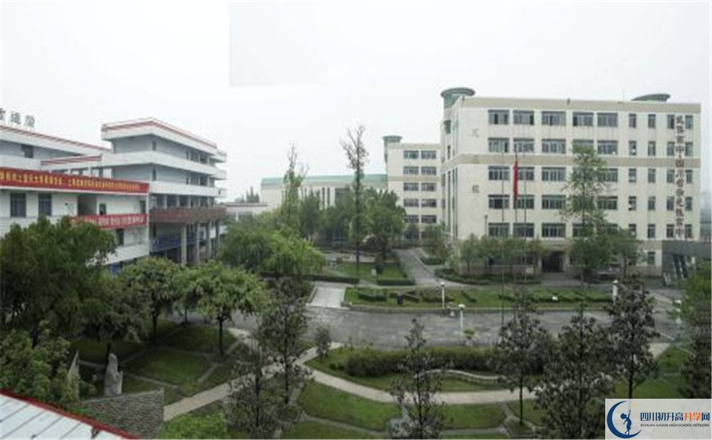 武侯高級中學的高中住宿怎么樣？