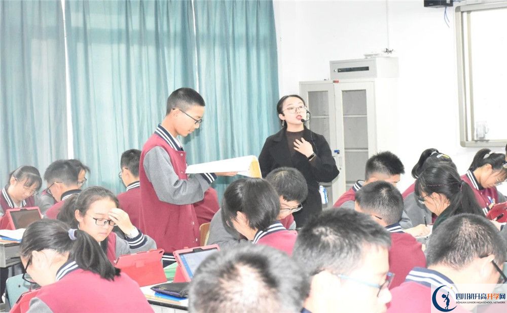 成都樹德協(xié)進(jìn)中學(xué)平行班與實驗班差多少？