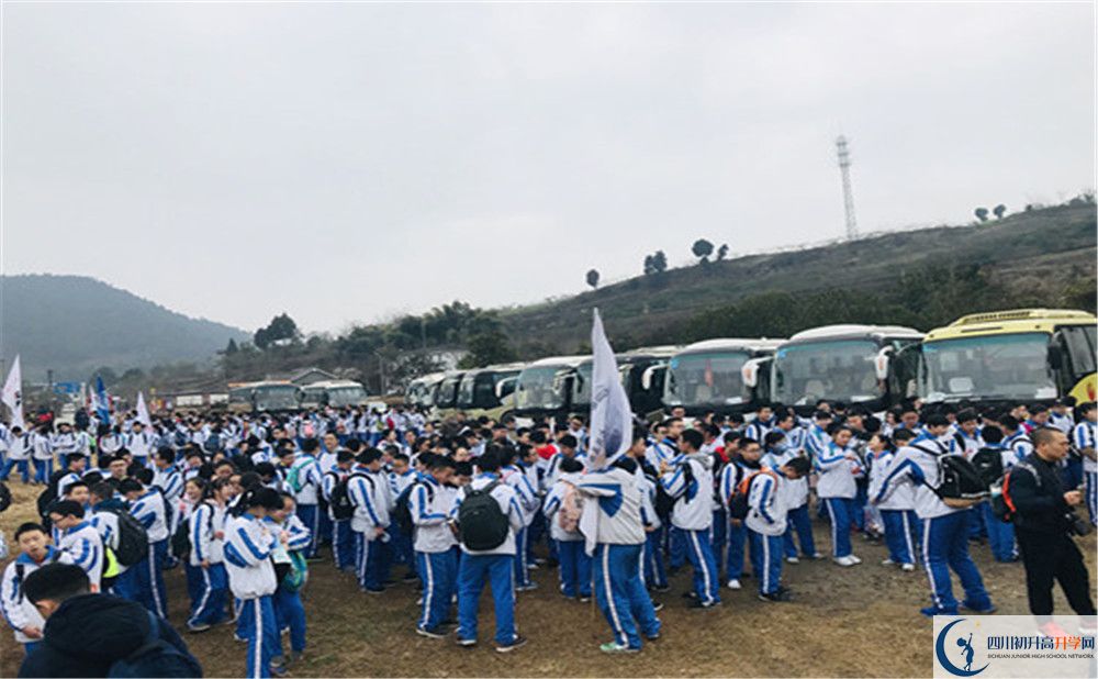 成都七中八一學(xué)校是重點(diǎn)中學(xué)嗎？