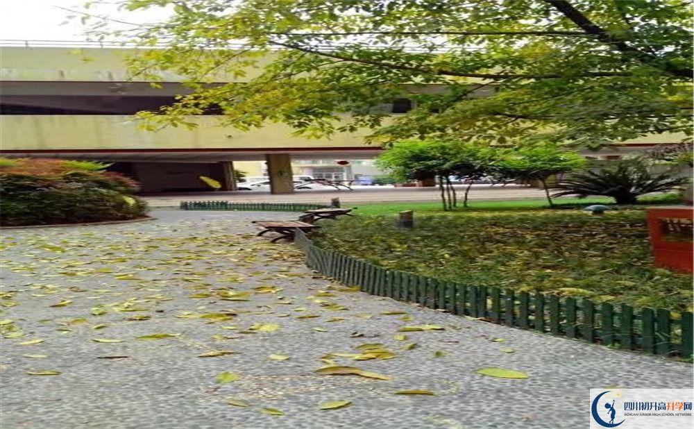 四川師范大學附屬第三實驗中學在全國高中排名多少？