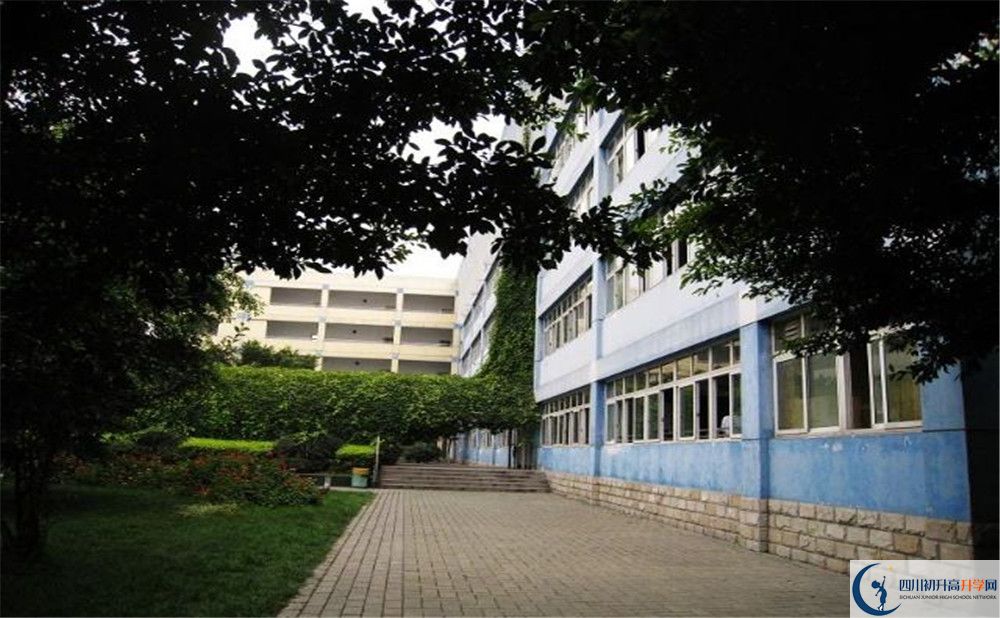 四川師范大學實驗外國語學校走讀生作息時間是怎樣的？